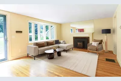 1083 Edgell Rd, Framingham, MA 01701 - Photo 6