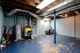 1083 Edgell Rd, Framingham, MA 01701 - Photo 24