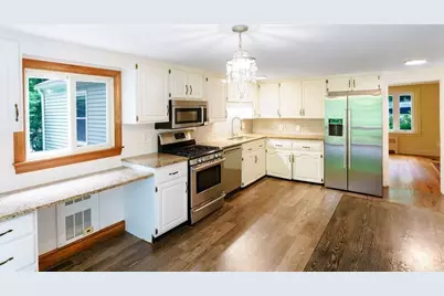 1083 Edgell Rd, Framingham, MA 01701 - Photo 8