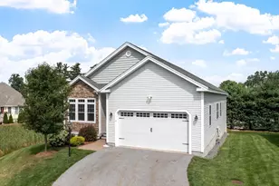 17 Country Club Cir, Methuen, MA 01844 - Photo 1