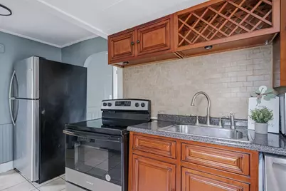 92 Broadway, Taunton, MA 02780 - Photo 8