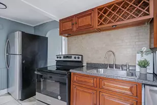 92 Broadway, Taunton, MA 02780 - Photo 8