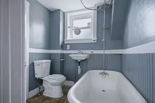 92 Broadway, Taunton, MA 02780 - Photo 18