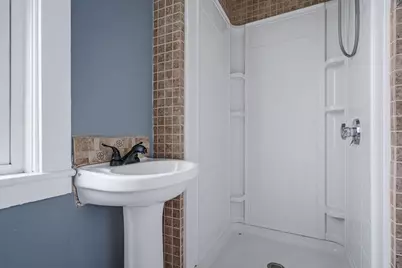 92 Broadway, Taunton, MA 02780 - Photo 14