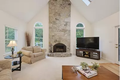 25 Erin Way, Holliston, MA 01746 - Photo 14