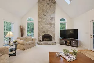 25 Erin Way, Holliston, MA 01746 - Photo 14