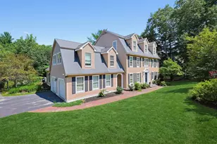 25 Erin Way, Holliston, MA 01746 - Photo 2