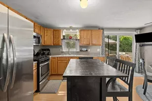85 Baylies Rd, Taunton, MA 02780 - Photo 16