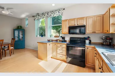 15 Story St #4, Rockport, MA 01966 - Photo 6