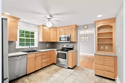 52 Lanewood Ave, Framingham, MA 01701 - Photo 10