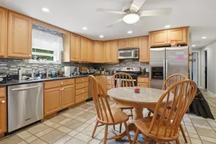 923 W Boylston St, Worcester, MA 01606 - Photo 16