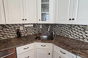 94 Baldwin St, West Springfield, MA 01089 - Photo 4
