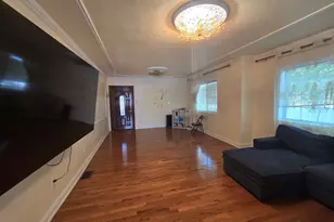 94 Baldwin St, West Springfield, MA 01089 - Photo 12