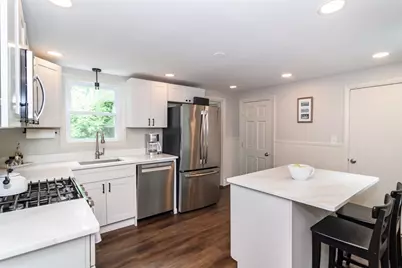 62 Washington Ave, Natick, MA 01760 - Photo 2