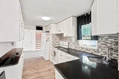 16 Edgelawn Ave, Chelmsford, MA 01863 - Photo 14