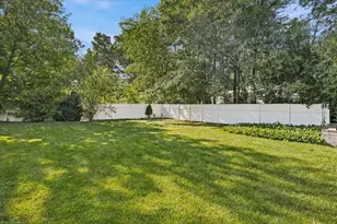 16 Edgelawn Ave, Chelmsford, MA 01863 - Photo 28