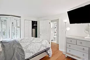 16 Edgelawn Ave, Chelmsford, MA 01863 - Photo 10