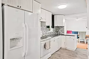 16 Edgelawn Ave, Chelmsford, MA 01863 - Photo 16