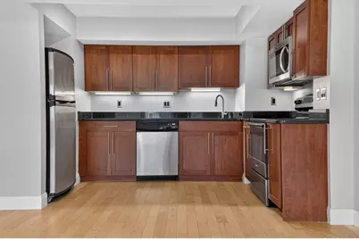 1600 Beacon St #1009, Brookline, MA 02446 - Photo 4
