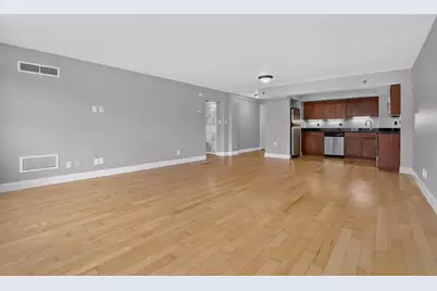 1600 Beacon St #1009, Brookline, MA 02446 - Photo 8
