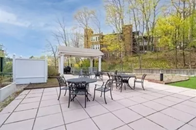 1600 Beacon St #1009, Brookline, MA 02446 - Photo 16