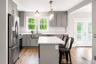 40 Washington St, Abington, MA 02351 - Photo 4