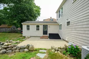 21 Pembroke St, Kingston, MA 02364 - Photo 34