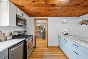 21 Pembroke St, Kingston, MA 02364 - Photo 14