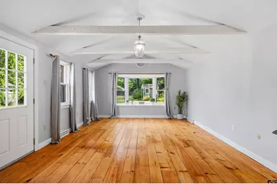 21 Pembroke St, Kingston, MA 02364 - Photo 6