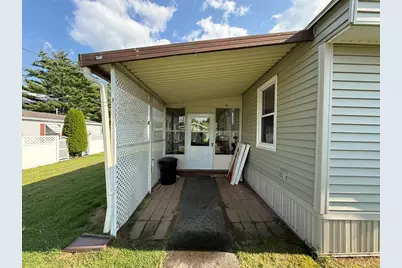 281 Chauncey Walker St #170, Belchertown, MA 01007 - Photo 2
