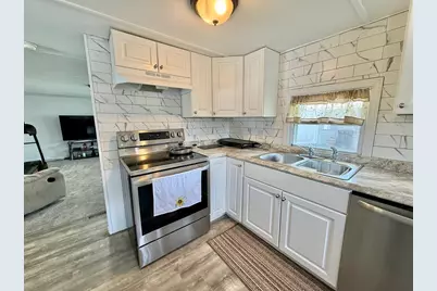 281 Chauncey Walker St #170, Belchertown, MA 01007 - Photo 8