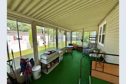 281 Chauncey Walker St #170, Belchertown, MA 01007 - Photo 4