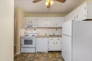 61 Storey Ave, Newburyport, MA 01950 - Photo 18