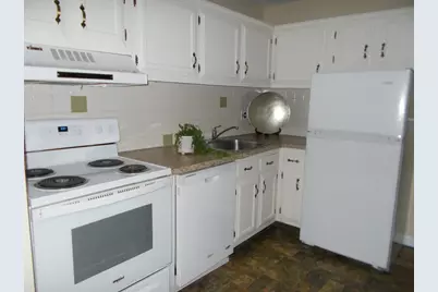 61 Storey Ave #2, Newburyport, MA 01950 - Photo 2