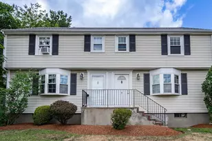 9 Bow St, Arlington, MA 02474 - Photo 2