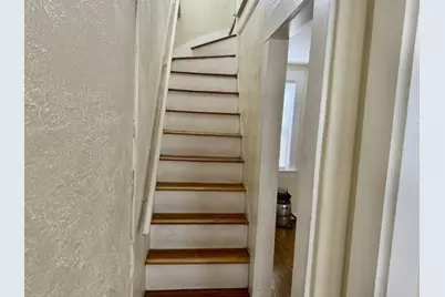 281 E Merrimack St #1, Lowell, MA 01852 - Photo 12