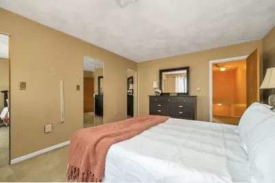 204 Farrwood Dr #204, Haverhill, MA 01835 - Photo 18