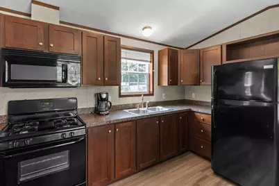 11 Humes, Webster, MA 01570 - Photo 12