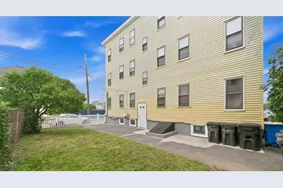 566 Shirley St, Winthrop, MA 02152 - Photo 4