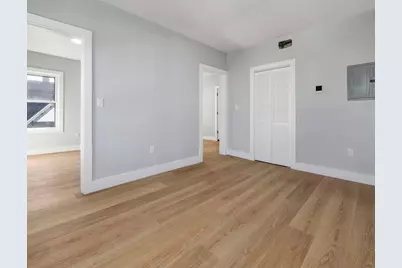 566 Shirley St, Winthrop, MA 02152 - Photo 10