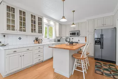 315 Hale St, Beverly, MA 01915 - Photo 8