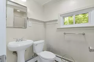 315 Hale St, Beverly, MA 01915 - Photo 18