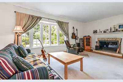 315 Hale St, Beverly, MA 01915 - Photo 16
