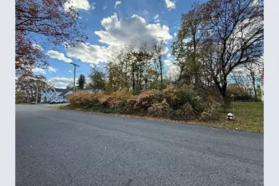 16 Railroad Ave, Foxboro, MA 02035 - Photo 4