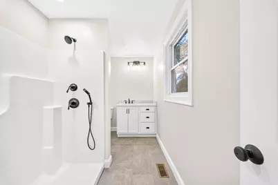 6 McHugh Ave, Billerica, MA 01821 - Photo 18