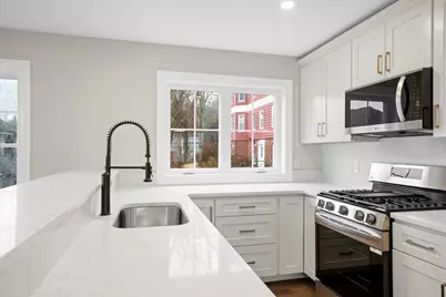 33 Third #33, Worcester, MA 01602 - Photo 4