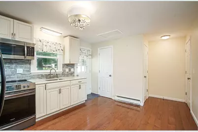 41 South Street #7, Easthampton, MA 01027 - Photo 8