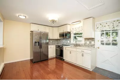 41 South Street #7, Easthampton, MA 01027 - Photo 6