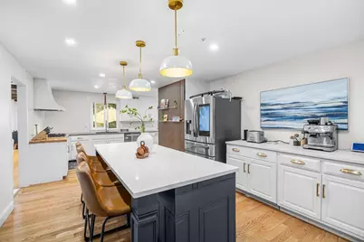 107 Sandra Ln, North Andover, MA 01845 - Photo 8
