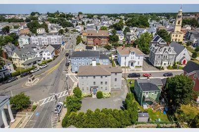 17 Washington Street #4, Gloucester, MA 01930 - Photo 2
